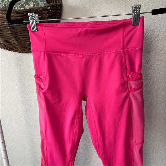 Fabletics Pink Leggings - Picture 8 of 12